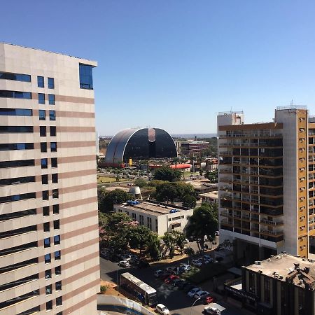 Apart Hotel no Coração de Brasília Kubitschek Plaza Exterior foto